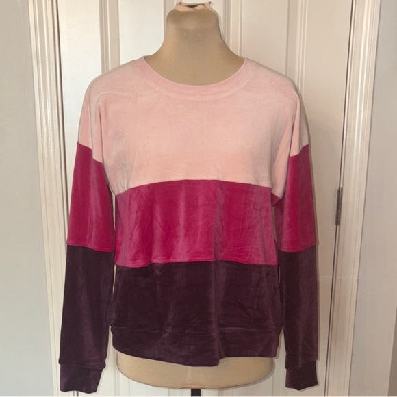 Wonderly NTW Pink and Purple Colorblock Velour Top - Picture 1 of 10